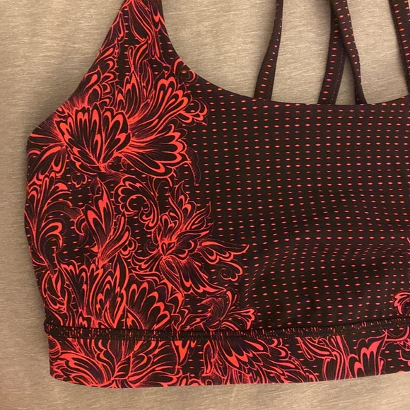 Lululemon Sports Bra- Unique Floral & Dash Pattern - Picture 4 of 4